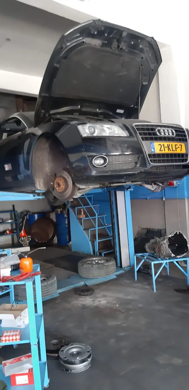 Nihat Otomotiv Eskişehir Volkswagen ve Audi servisi atölye karesi 16